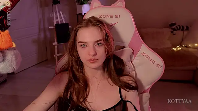 -Kottyaa- Chat XXX in diretta