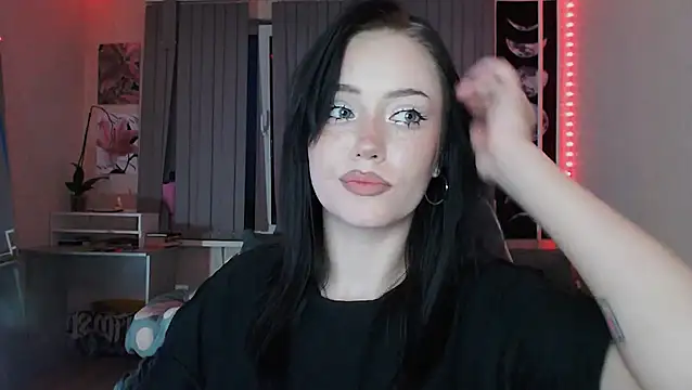 cutefrendlyuser élő XXX-chatje