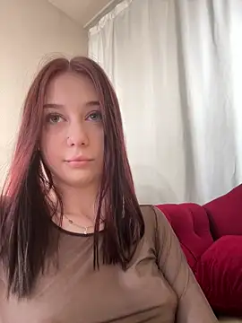 MiraXS Adlı Modelin Canlı XXX Sohbeti