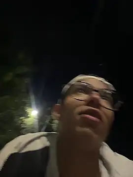 Andres_boy252 XXX чат на живо