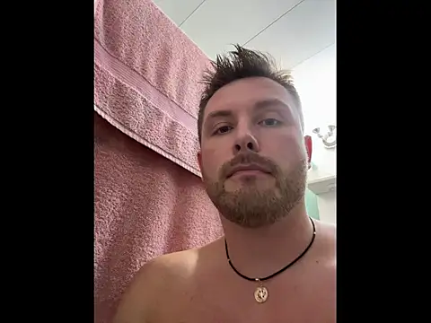 MartinBrandon's Live XXX Chat