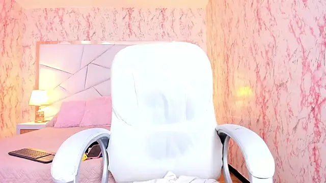 Emily_Whinfre's Live XXX Chat