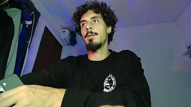 milkoffe's Live XXX Chat
