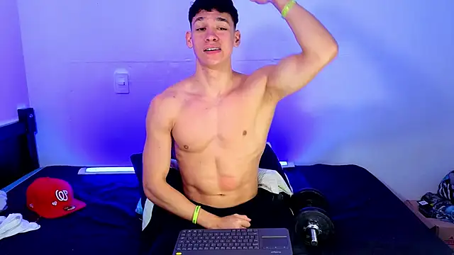 Онлайн чат XXX Luke_Muscle