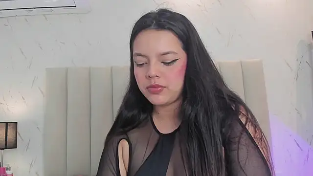 Chat XXX en directo de ViolettaRousee_