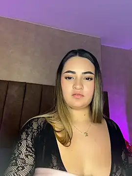 Antonella_Julieta Live XXX-Chat