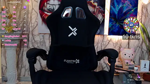 EmiTranny's Live XXX Chat