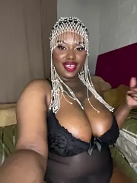 צ'אט XXX בשידור חי של QUEEN_NOBUHLE_FEMDOM_777