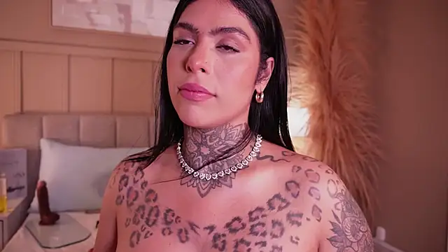 Chat XXX ao vivo de curvyliciousss