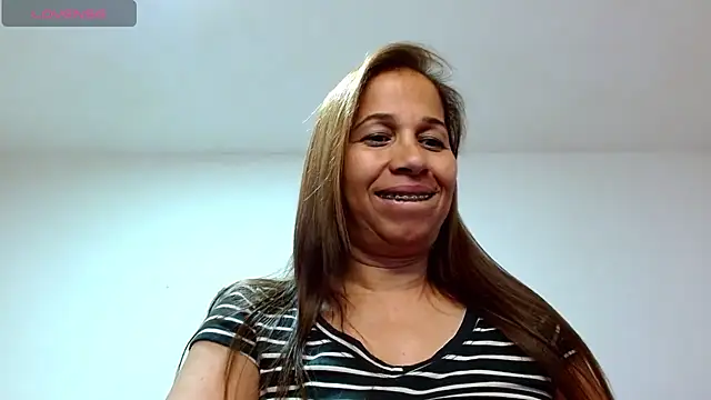 Chatroom XXX en direct de CaroMasha