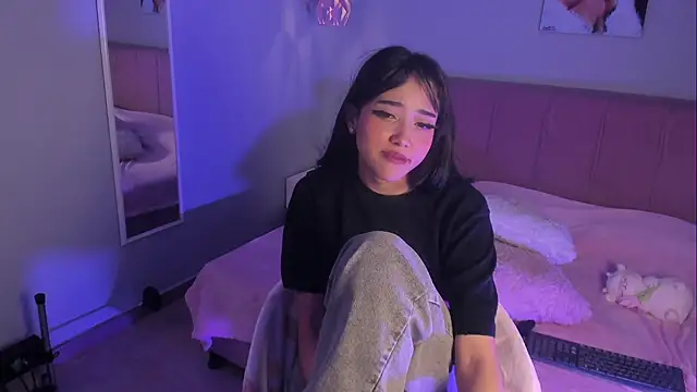ela_petit Live XXX-Chat