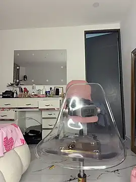 stormyy_ Adlı Modelin Canlı XXX Sohbeti