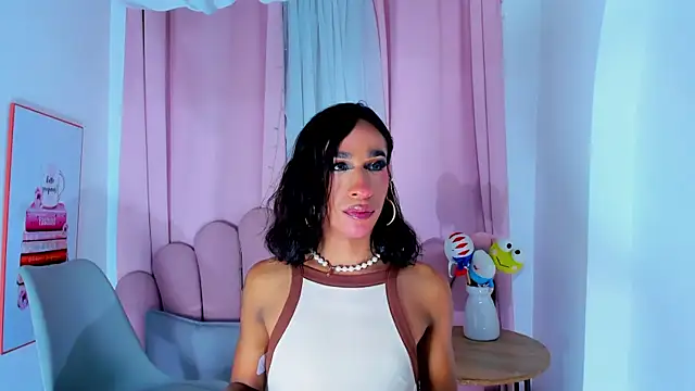 NicoleMadrird Chat XXX in diretta
