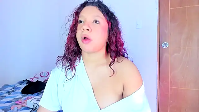 Emily_Coper18 লাইভ XXX চ্যাট