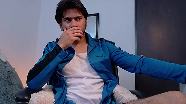 Elian_savoy's Live XXX Chat