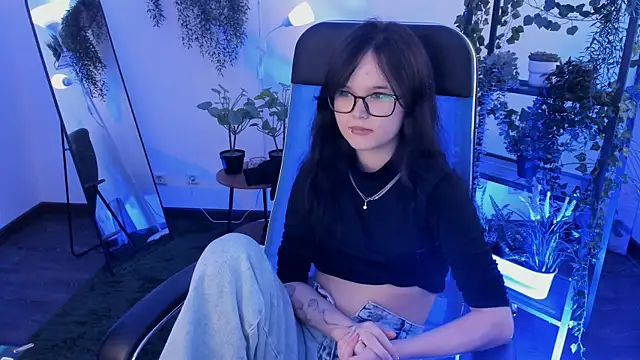 Elainebeness Chat XXX in diretta