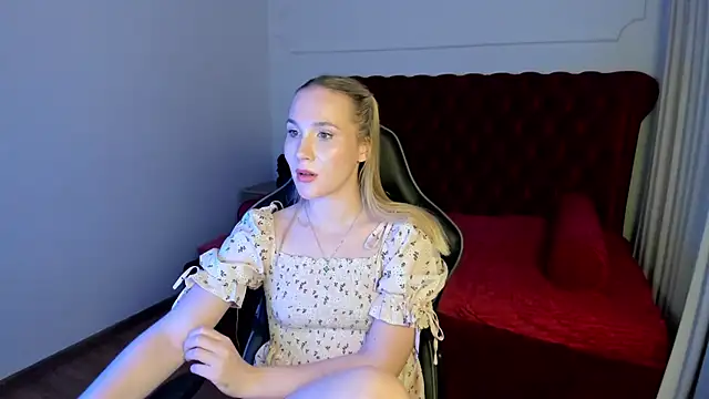 Živý XXX chat ElaraVoltage