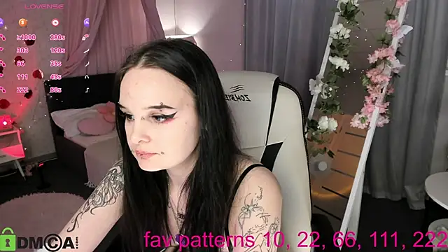 Cassies-Sandyyn Live XXX chat