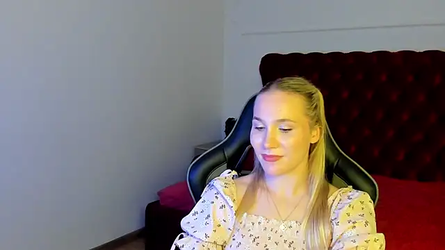 Chat XXX en directo de ElaraVoltage