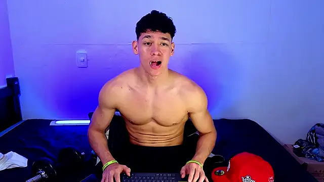 Luke_Muscle's Live XXX Chat