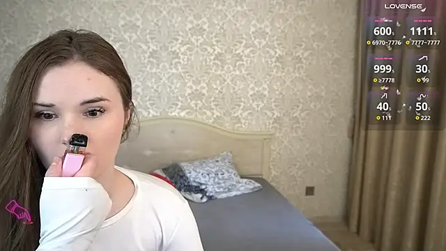 CrystalBlissi Chat XXX live
