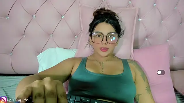 Ashley_dolll – Naživo XXX chat