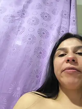 Daniela-rosee Chat XXX in diretta