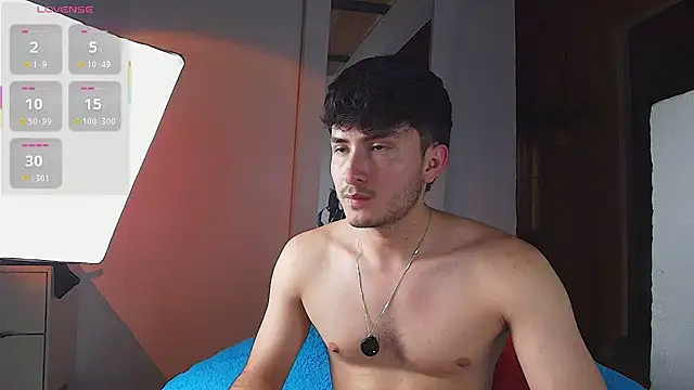 Czat XXX na żywo – santyago_taylor