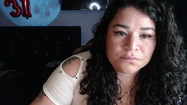 دردشة ANGELIQUE_KLANE الجنسية المباشرة