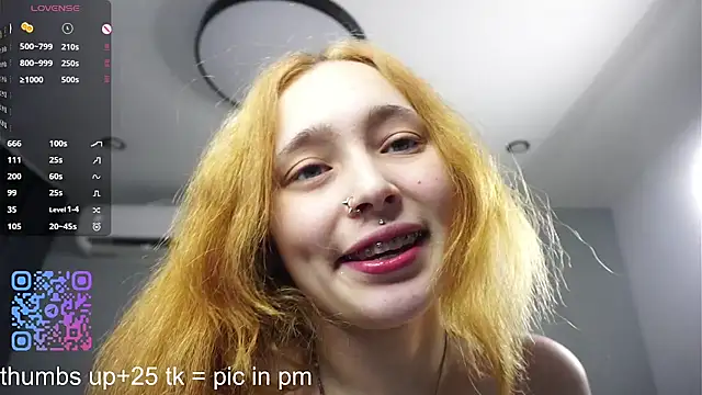 Онлайн чат XXX HannaHayles