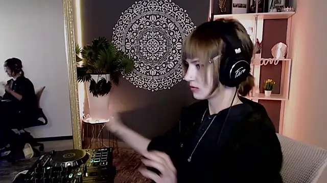 EchoScribe 라이브 XXX 채팅