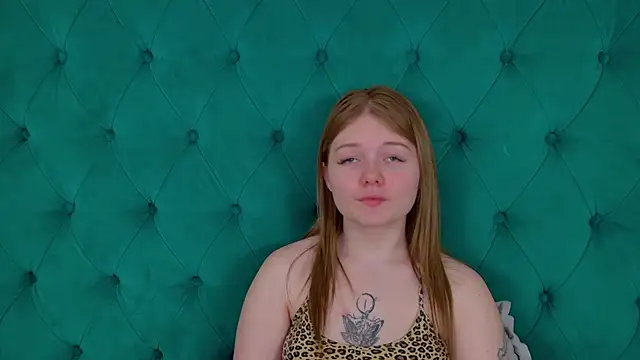 ElinaVale's Live XXX Chat