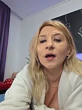KaylinJan Live XXX-chat