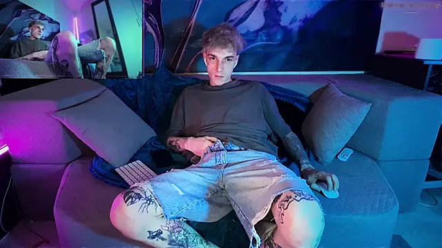 Онлайн чат XXX davesinner