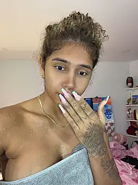 stormyy_'s Live Chat Room