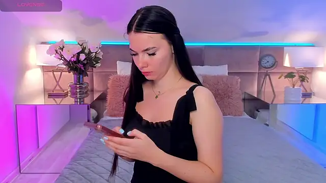MiaMuse লাইভ XXX চ্যাট