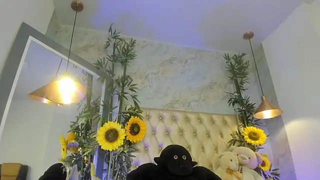 צ'אט XXX בשידור חי של LittleeJaz