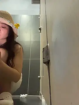 צ'אט XXX בשידור חי של xiaochengzi505