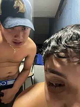 Emannuel__777's Live XXX Chat