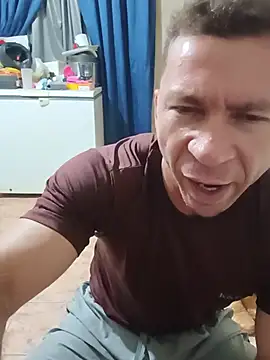 RobertoLuiz84 Live XXX Chat