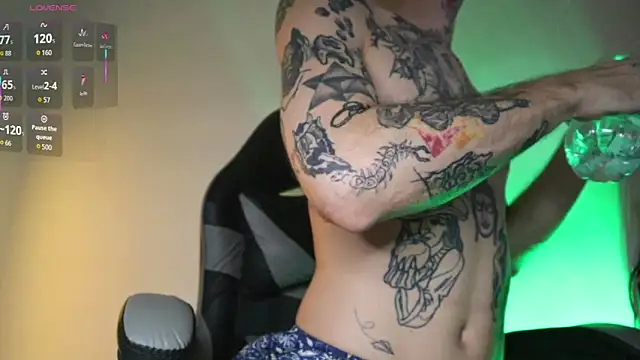 hatsumotokyotouwu's Live XXX Chat