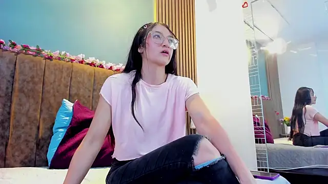 HannaWen_ Adlı Modelin Canlı XXX Sohbeti