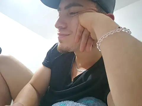 TouchDaddy4 Live XXX-Chat