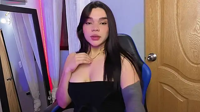 Veronica_111 Chat XXX in diretta