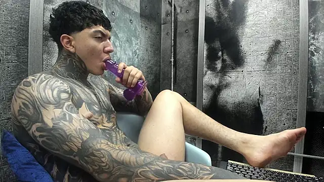 Gury_tattooのライブXXXチャット
