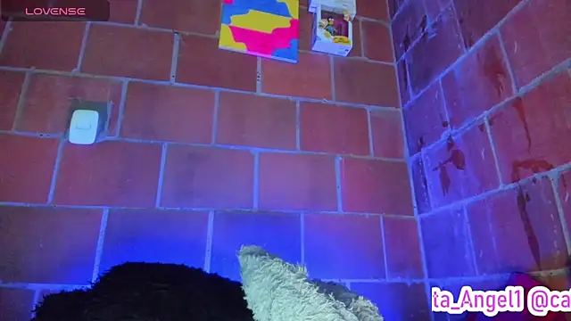 XXX chat uživo modela Cata-angel