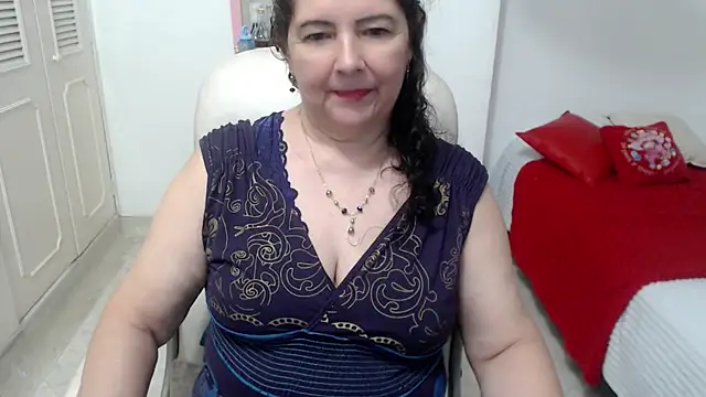 leonela_69: онлайн-секс-чат
