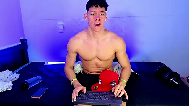 Luke_Muscle Live XXX Chat