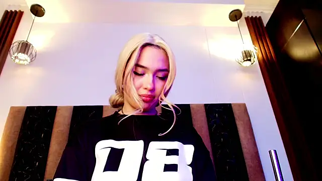 Mk_ultraa Chat XXX in diretta