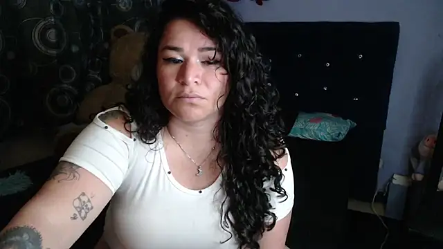 دردشة ANGELIQUE_KLANE الجنسي ة المباشرة